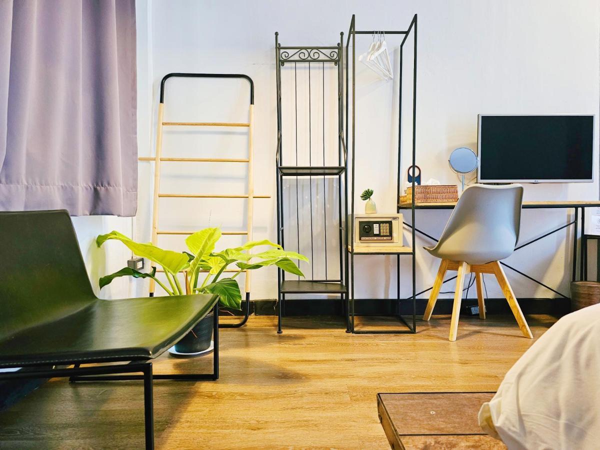 Sherloft Home & Hostel Chiang Mai Dış mekan fotoğraf