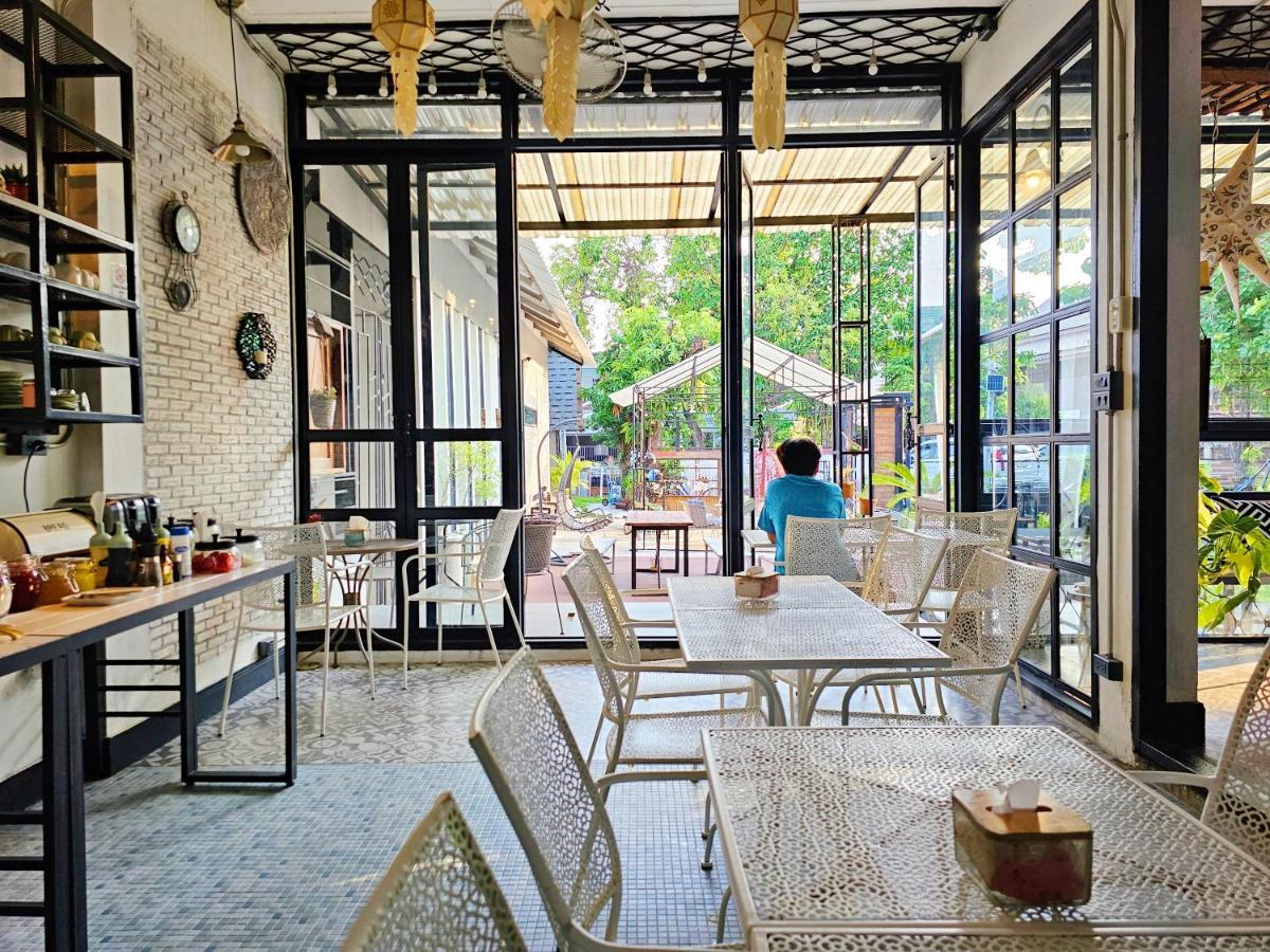 Sherloft Home & Hostel Chiang Mai Dış mekan fotoğraf