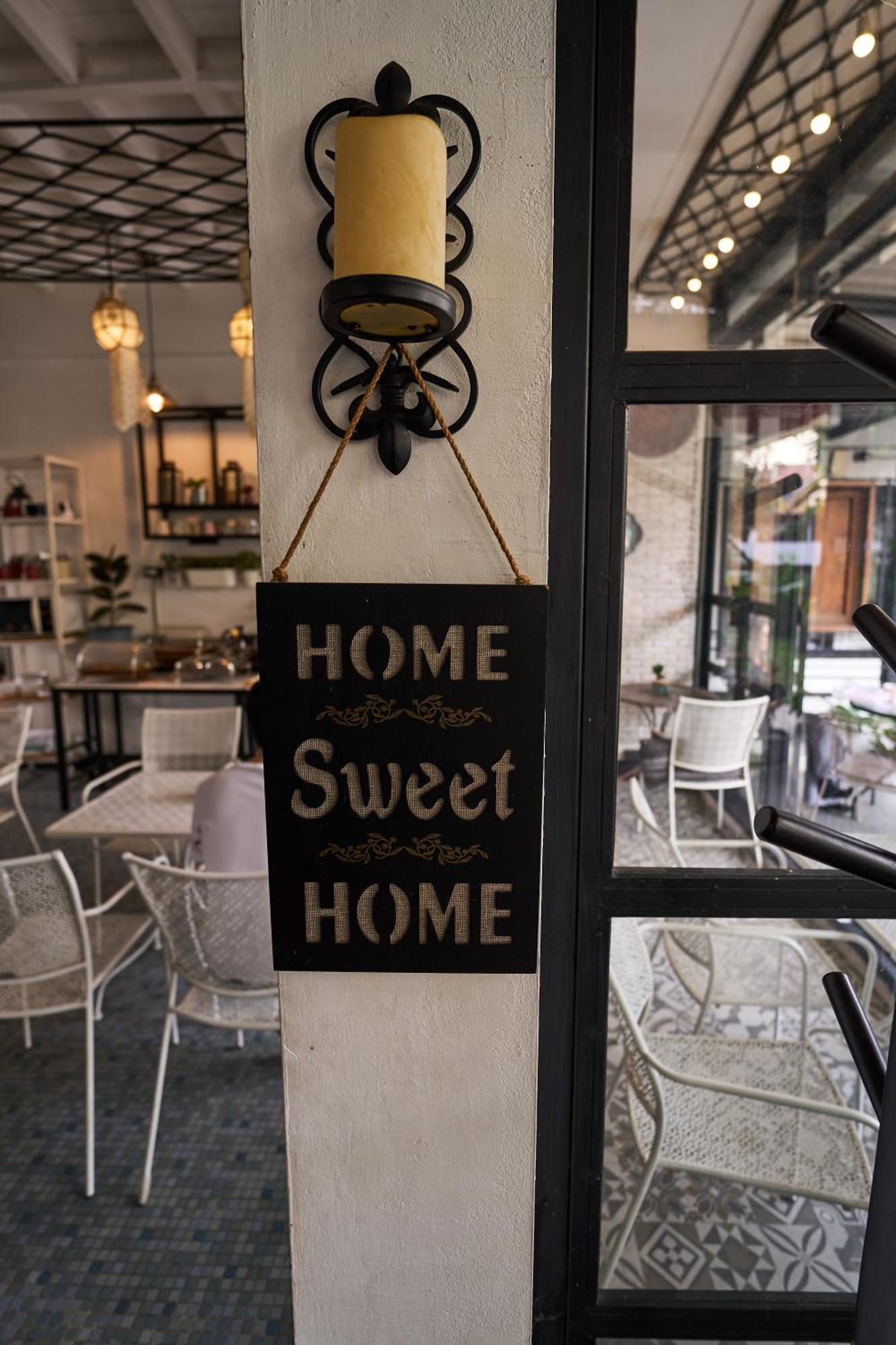 Sherloft Home & Hostel Chiang Mai Dış mekan fotoğraf