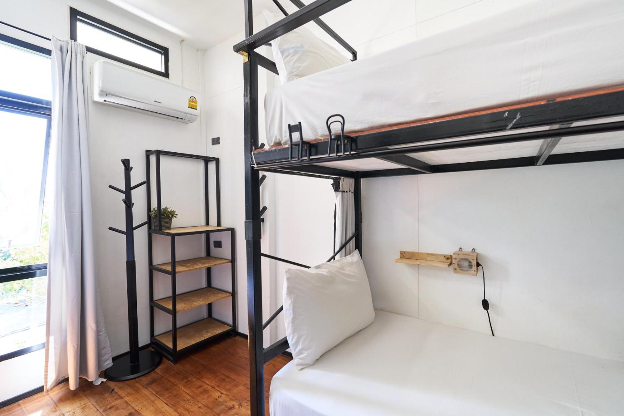 Sherloft Home & Hostel Chiang Mai Dış mekan fotoğraf