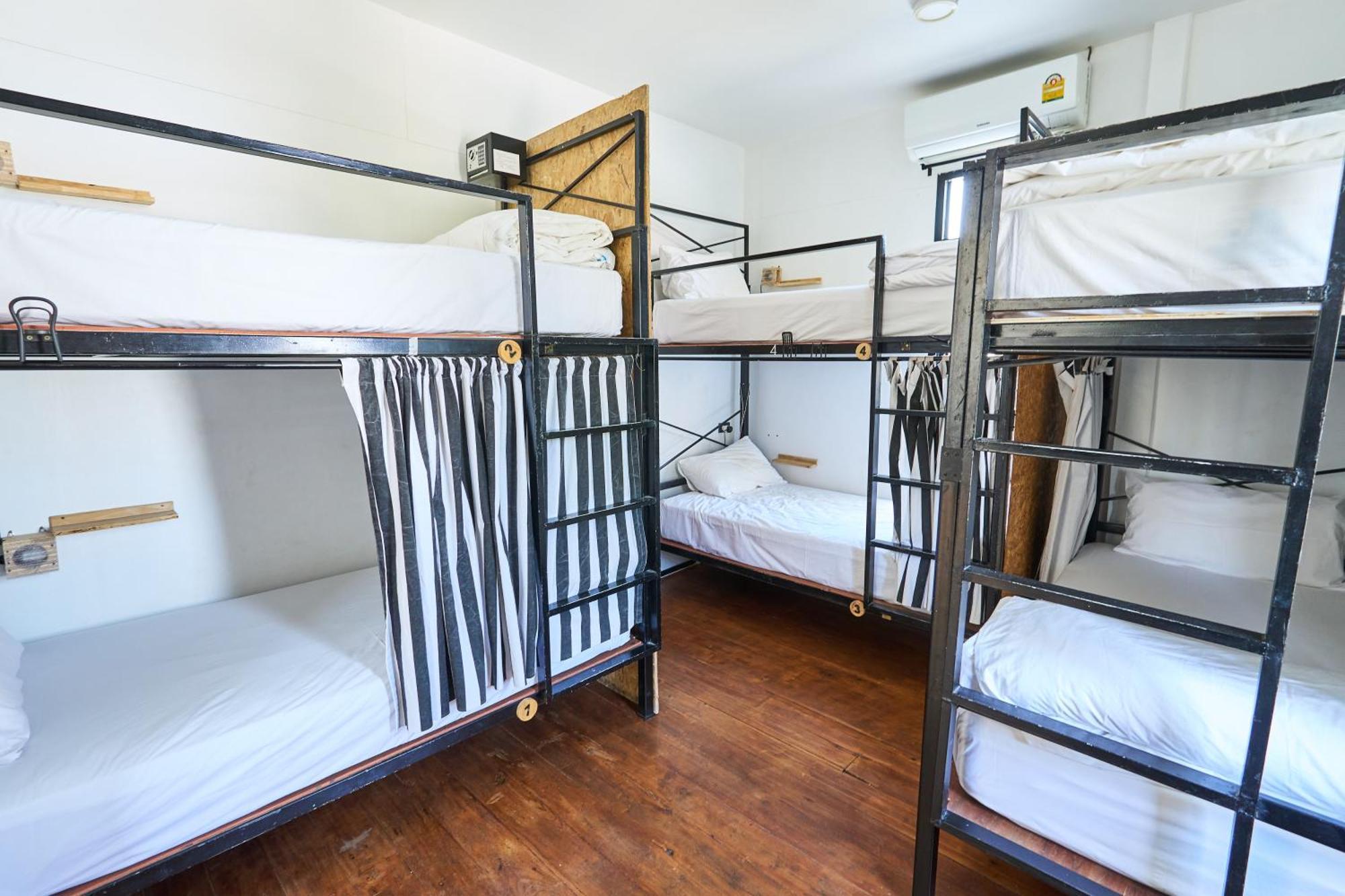 Sherloft Home & Hostel Chiang Mai Dış mekan fotoğraf