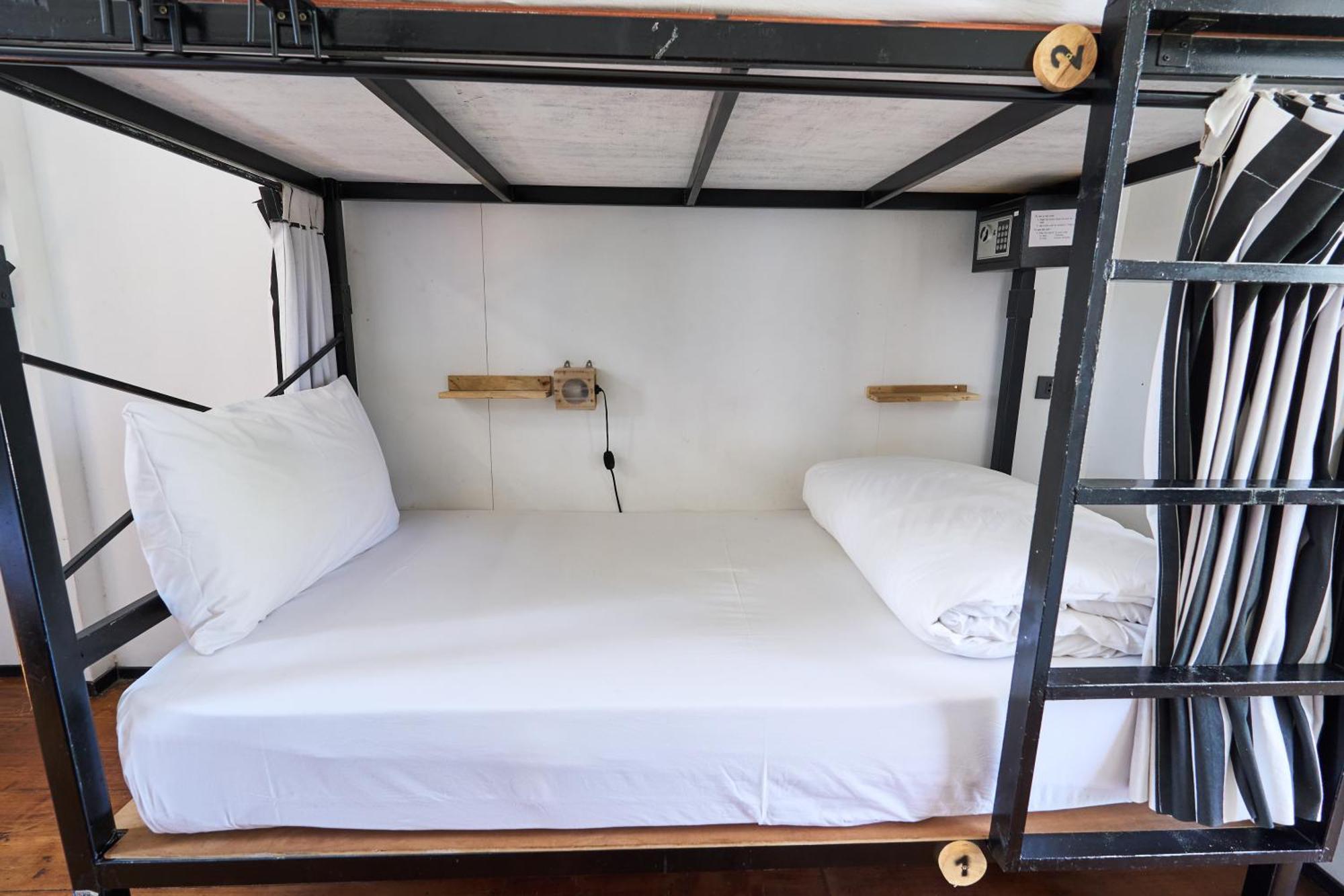 Sherloft Home & Hostel Chiang Mai Dış mekan fotoğraf