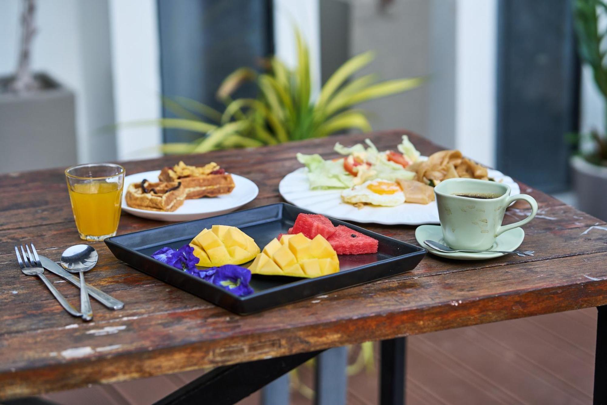 Sherloft Home & Hostel Chiang Mai Dış mekan fotoğraf