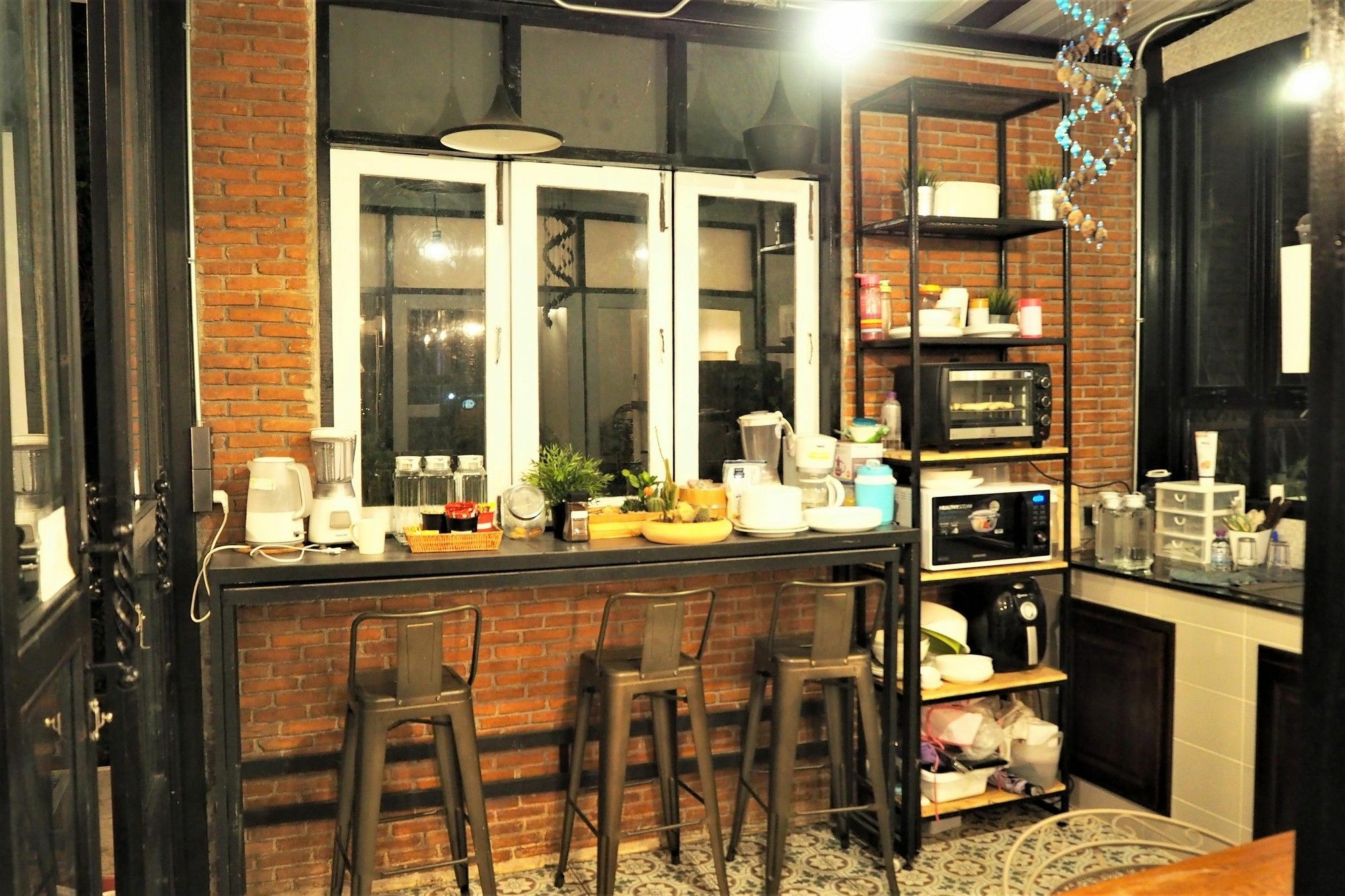 Sherloft Home & Hostel Chiang Mai Dış mekan fotoğraf