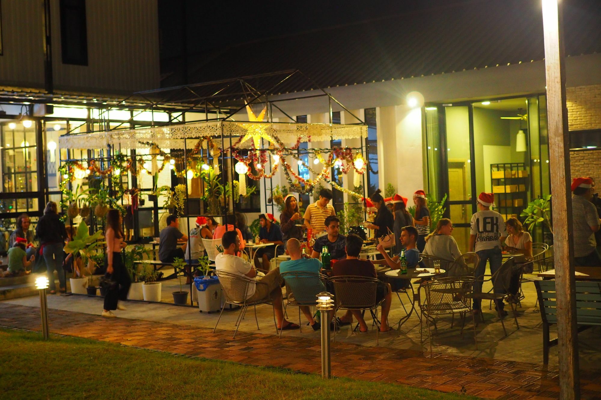 Sherloft Home & Hostel Chiang Mai Dış mekan fotoğraf