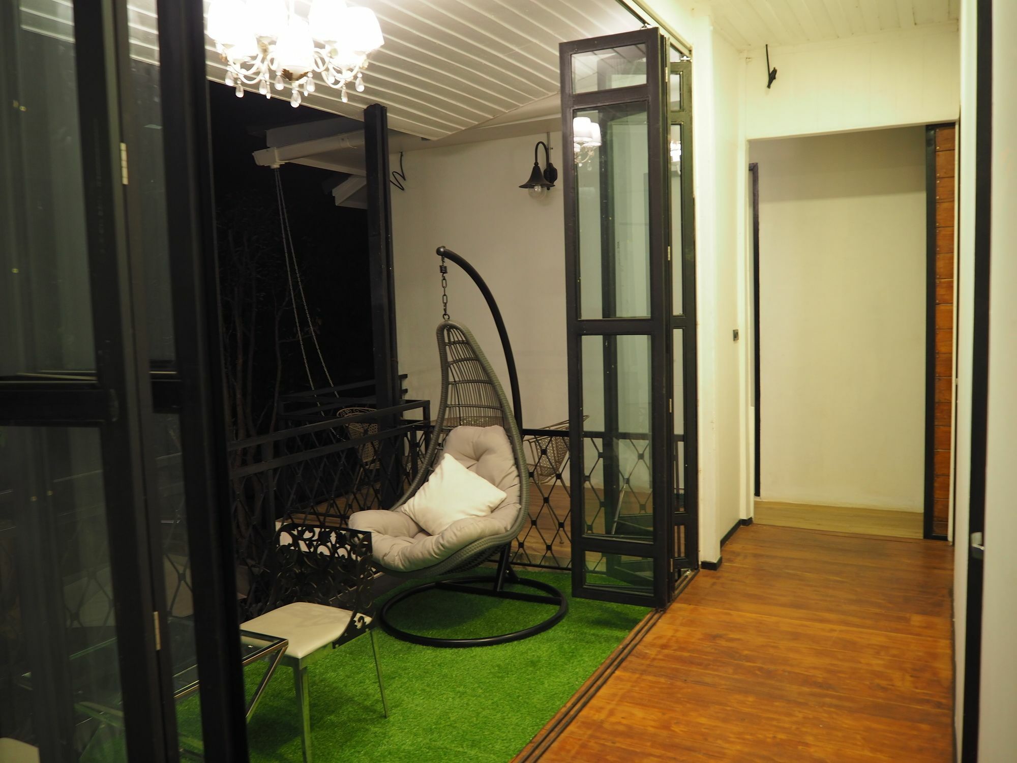 Sherloft Home & Hostel Chiang Mai Dış mekan fotoğraf