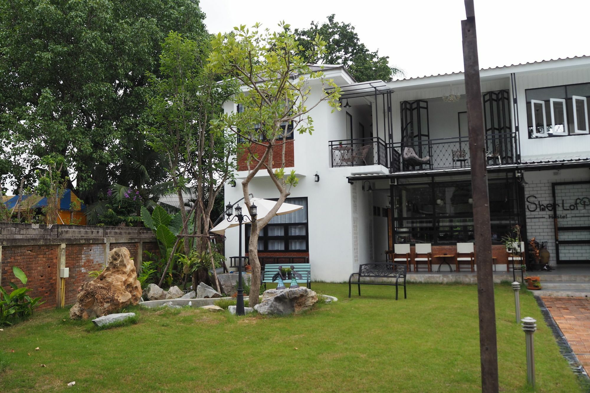 Sherloft Home & Hostel Chiang Mai Dış mekan fotoğraf